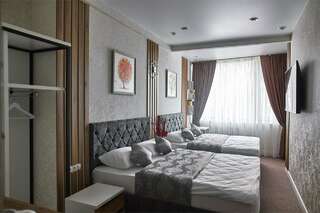 Гостиница July hotel Ставрополь Номер с двумя двуспальными кроватями (4)-4