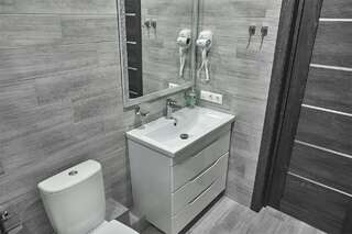 Гостиница July hotel Ставрополь Двухместный стандарт с двуспальной кроватью (6)-7
